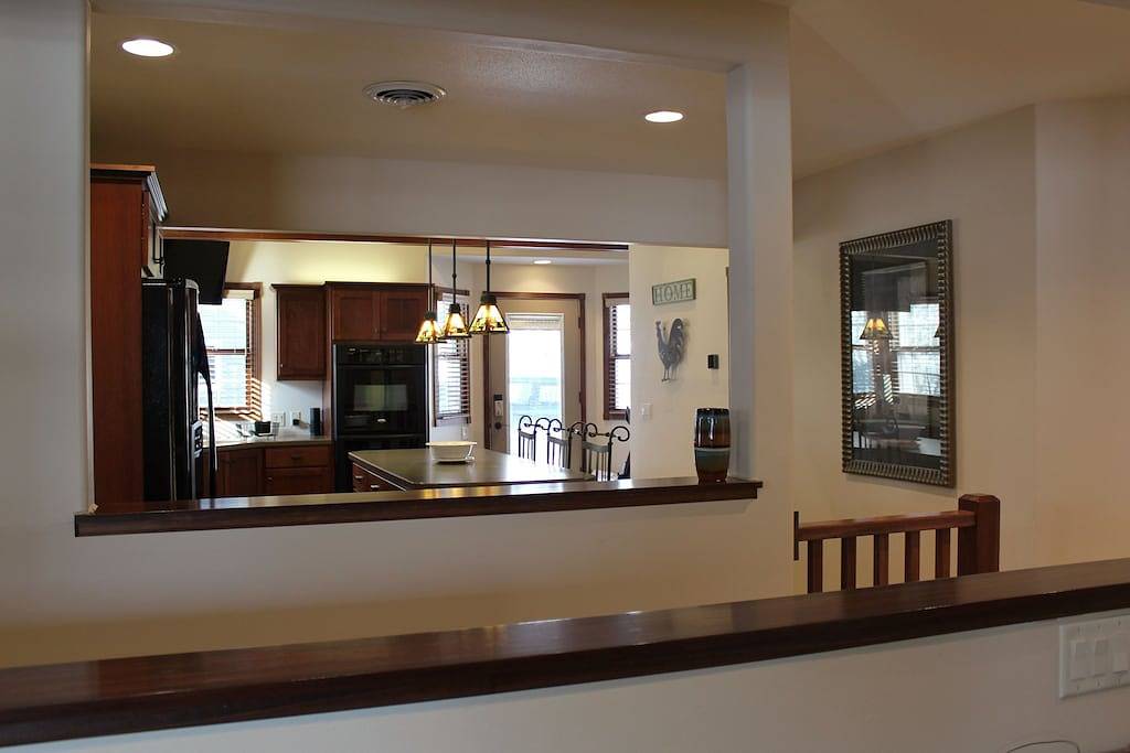 Moderner Handwerker auf historischem 8. St-Fargo in Fargo, North Dakota