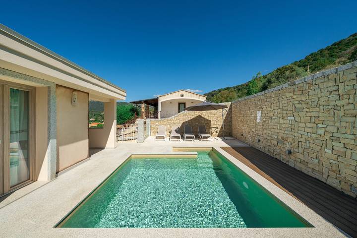 Ferienhaus für 8 Personen, mit Garten und Whirlpool in Chia - 3