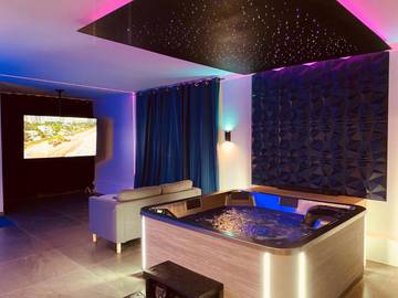 Cottage pour 2 personnes, avec jacuzzi et sauna à Entzheim