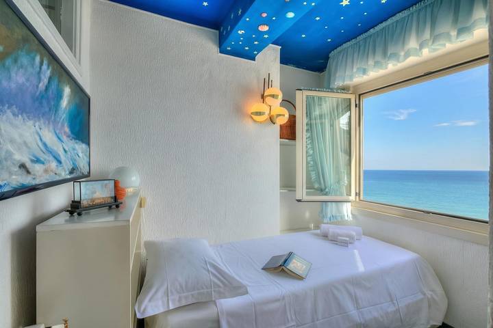 Apartamento entero, Il Bijou Di Rossella - Beach Front Duplex with Balcony in Alassio, Riviera di Ponente