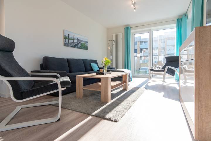 Ferienwohnung für 4 Personen, mit Balkon und Meerblick am Steinwarder