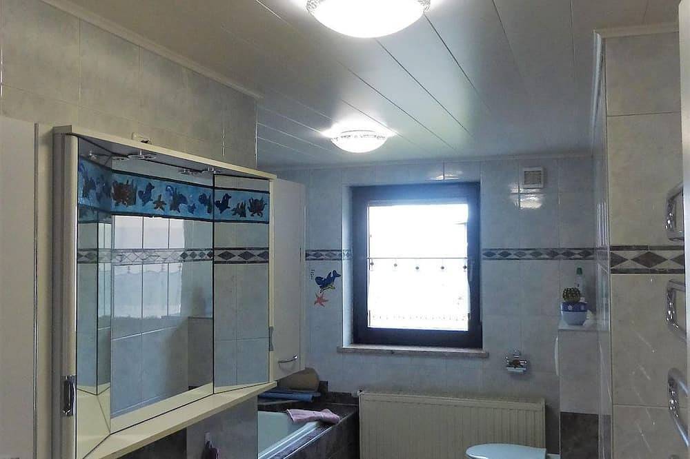 Ganze Wohnung, Ferienwohnung mit 2 Schlafräumen - Gästezimmer & Ferienwohnung Kapp in Auerbach, Chemnitz und Umgebung