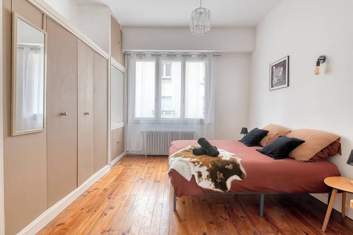 Large typical Angevine town house in the heart of Angers in Angers, Angers und Umgebung