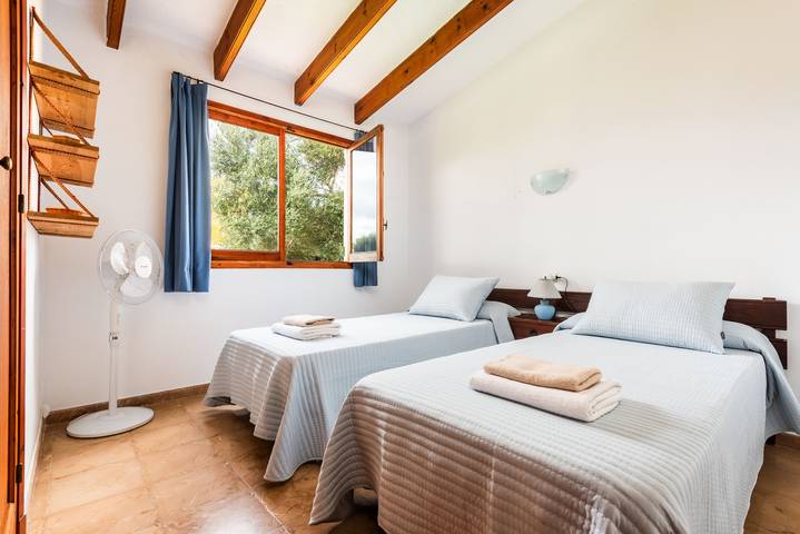 Casa de vacaciones para 4 personas, con Terraza y Jardín en Menorca - 2