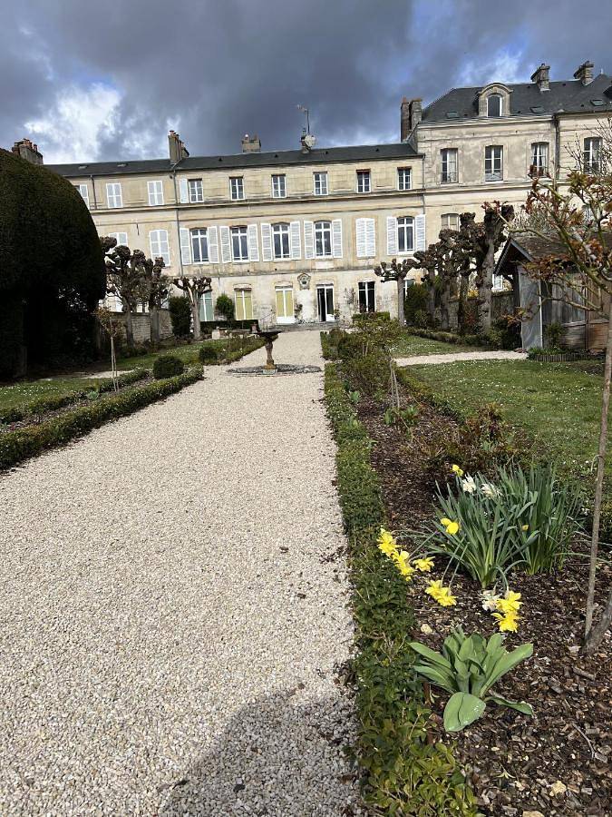 Appartement entier, Le jardin de L'Hippodrome in Chantilly, Oise