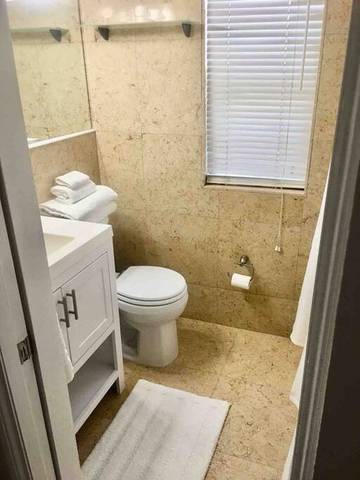 Loft for 4 Guests in Central Beach, Fort Lauderdale, Picture 4