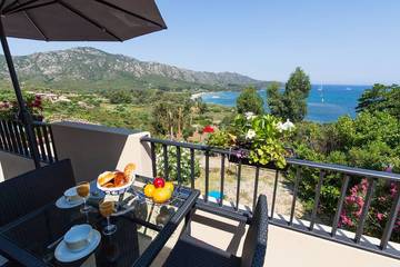 Gîte pour 4 personnes, avec balcon dans Plage de la Roya