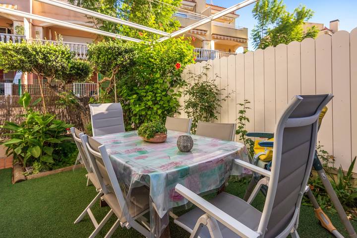 Chalet para 8 personas, con terraza y piscina en Cataluña - 4