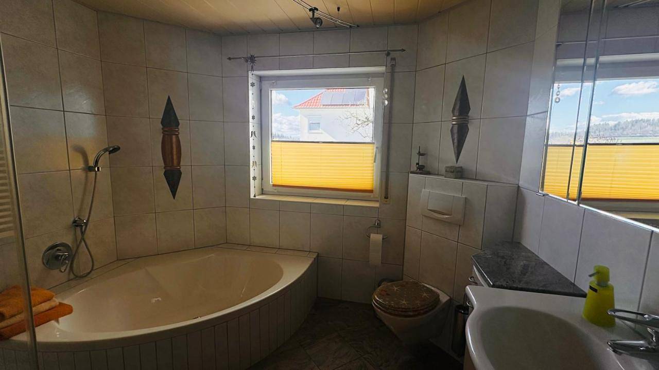 Appartement entier, Ferienwohnung Andrea mit traumhaftem Garten in Jechtingen, Sasbach am Kaiserstuhl