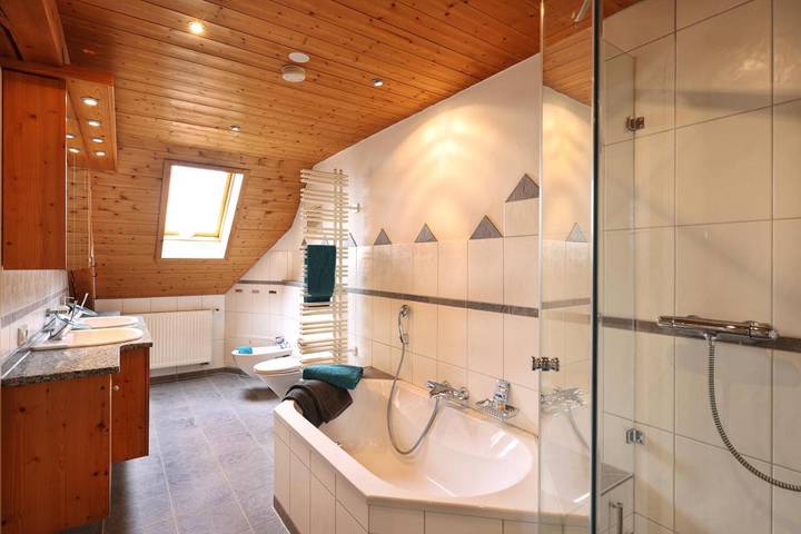 Ferienwohnung für 6 Personen, mit Ausblick und Sauna sowie Balkon in Görwihl - 3