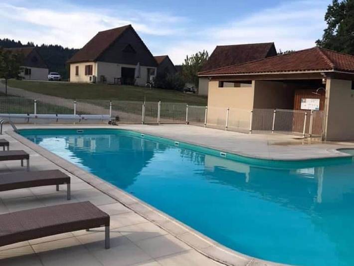 Location de vacances pour 8 personnes, avec jardin et piscine, adapté aux familles à Lacapelle-Marival - 4