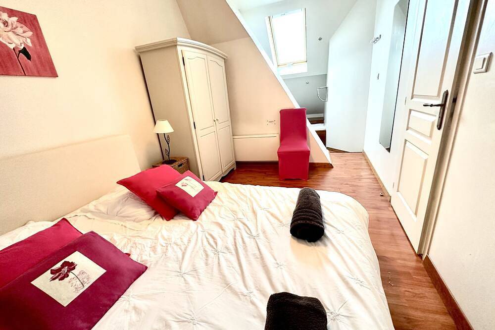 Gite design Les Bambous - 8 people 3 bedrooms Indoor swimming pool in Arques, Región de Saint-Omer