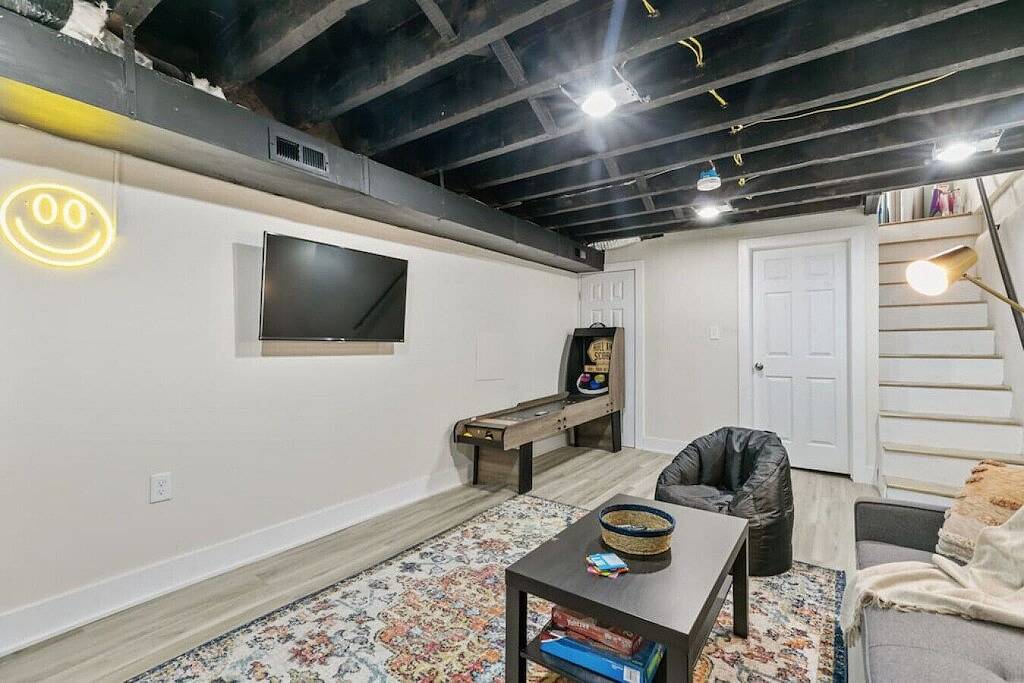 Easy Walk 2 Stadiums- Kid Friendly | Game Room in Philadelphia, Philadelphia County