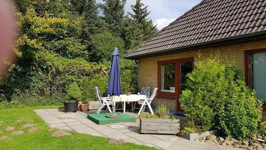 Ferienwohnung für 4 Personen, mit Garten und Pool - 1