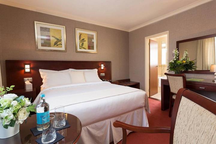 Hôtel pour 2 personnes, avec piscine et jardin dans Saint-Hélier - 2