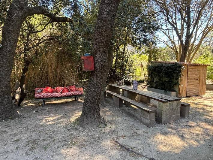 Tente pour 2 personnes, avec vue ainsi que jardin et piscine dans les Bouches-du-Rhône - 3