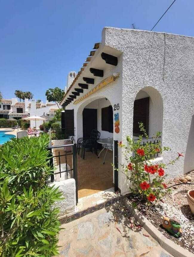 Casa de vacaciones para 5 personas, con piscina para niños además de terraza y piscina - 1