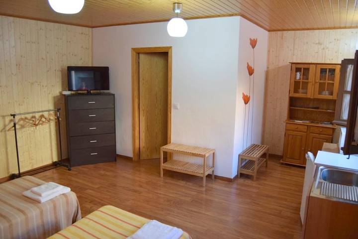 Apartamento de vacaciones para 3 personas, con terraza y jardín en Provincia de Teruel - 4
