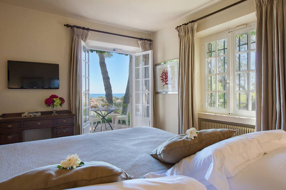 Exceptional provencal-style villa with stunning panoramic sea views in Saint-Jean-Cap-Ferrat, Mediterranean Coast (France)