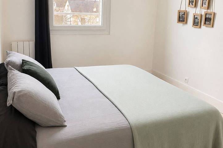 Gîte des Cerisiers - Accommodates 2 to 12 people - Garden and parking 2.8 km from the circuit in Le Mans, Sarthe