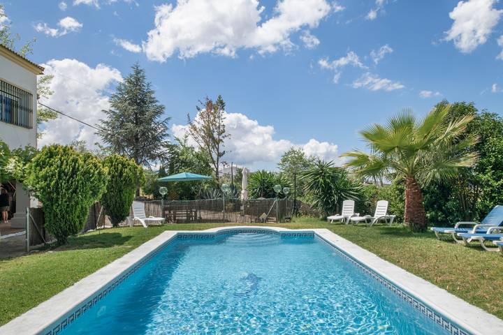 Maison de campagne pour 15 personnes, avec Balcon et Jardin dans Arriate, Serranía de Ronda