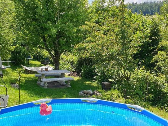 Ferienwohnung für 5 Personen, mit Garten und Pool in Höri