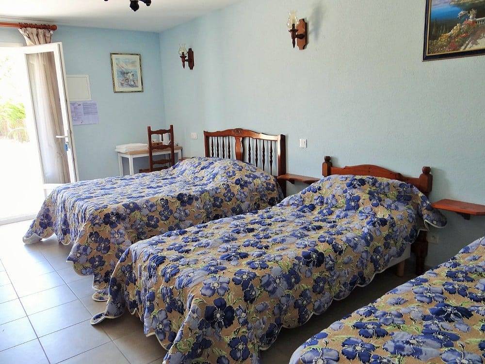 Mas des Palmiers - piscine - table d'hôtes - climatisation - Chambre n°5 (de 2 à 4 personnes) in Ortaffa, Côte d'Améthyste