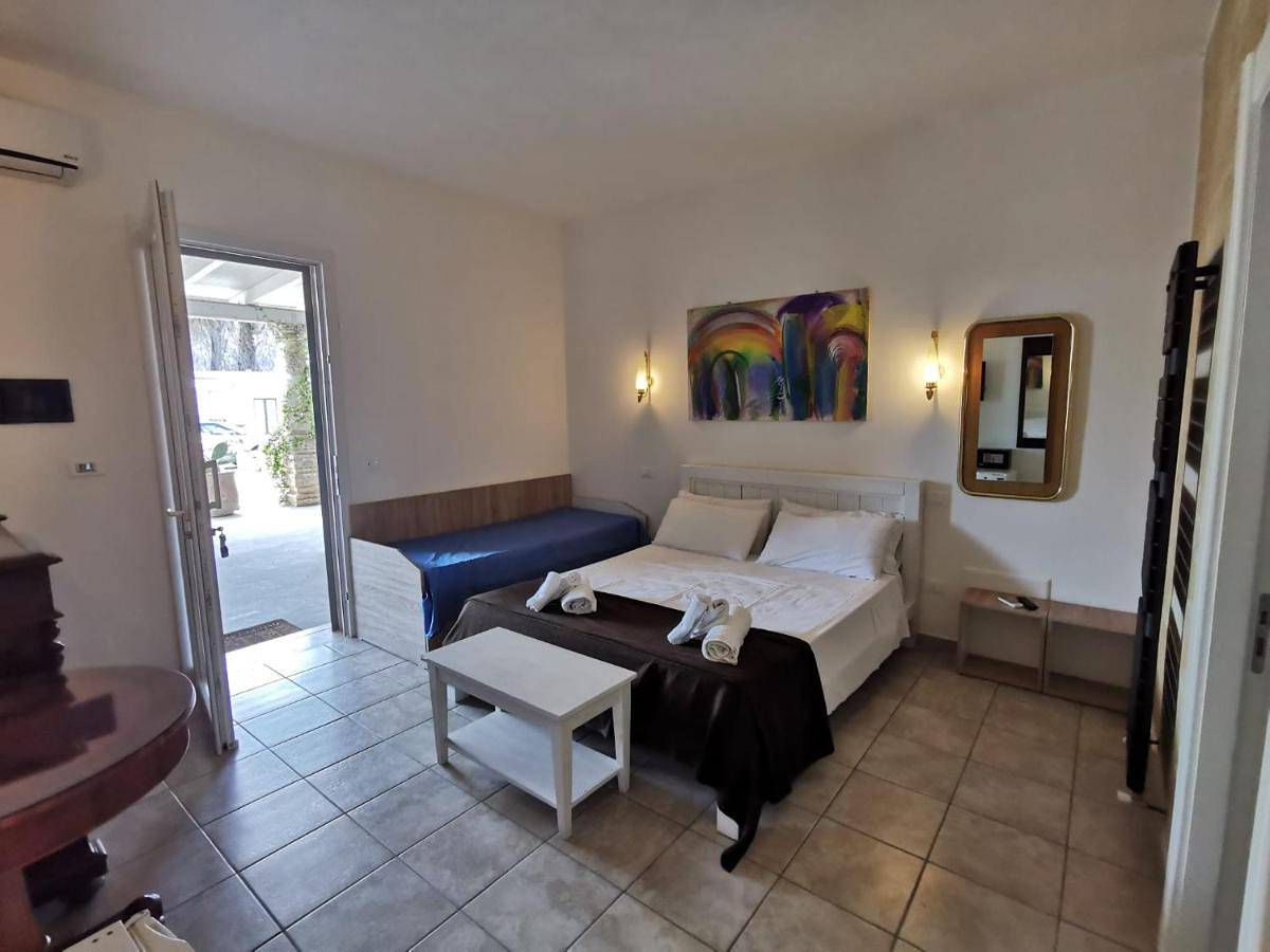 Villa with Private Pool in Baia Verde, Golfo di Taranto