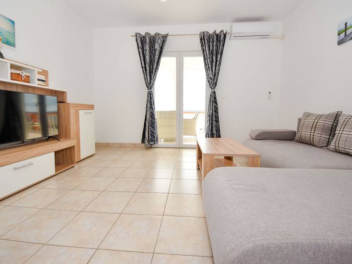 Ferienwohnung für 6 Personen, mit Garten und Terrasse in Jasenice - 3