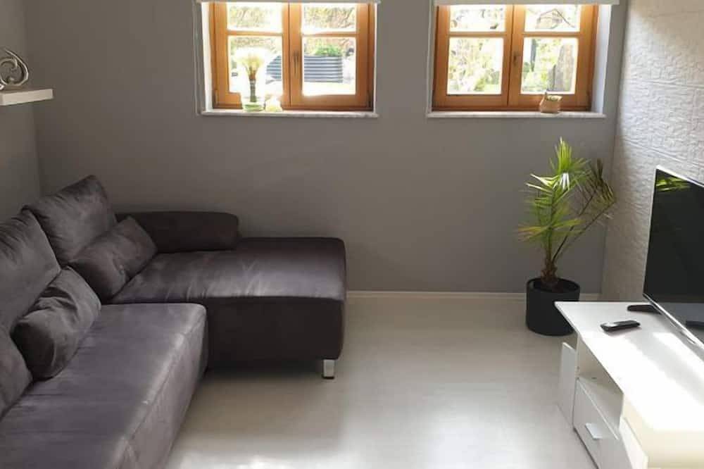 Ganze Wohnung, Gemütliche Ferienwohnung (85 qm) für bis zu 5 Personen mit voll ausgestatteter Küche in Bischofsheim an der Rhön, Rhön-Bayern