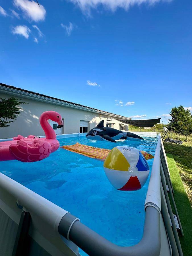 Chalet para 15 personas, con vistas y piscina - 1