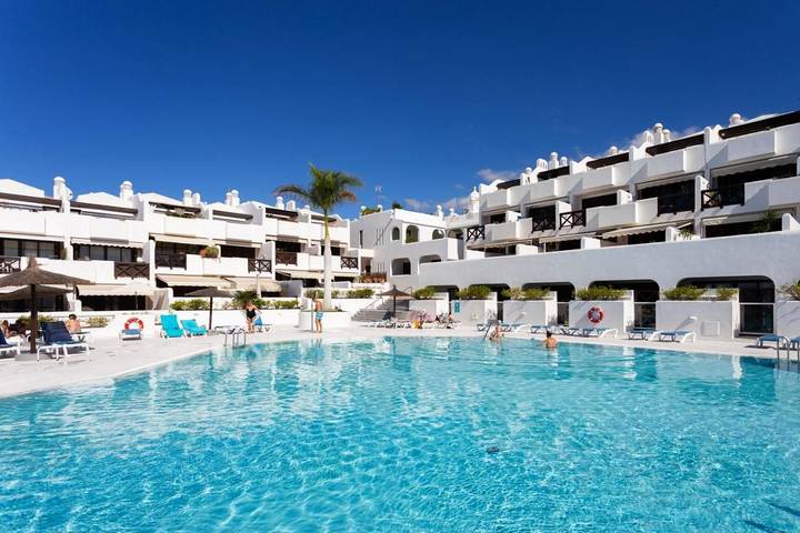 Ferienwohnung für 7 Personen, mit Garten und Pool sowie Balkon und Ausblick in Teneriffa Süd