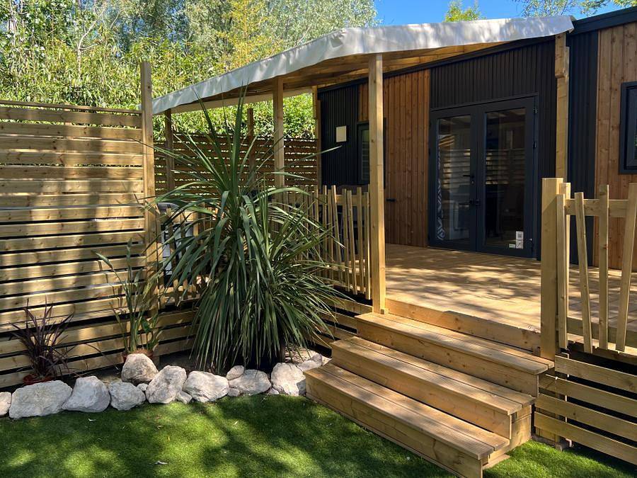 Camping Vallée de L'Indre - Mobilheim 6 personen - Mobilheim Premium "Spa" 6 pers Clim 3 ch 2025 in Montbazon, Tours und Umgebung