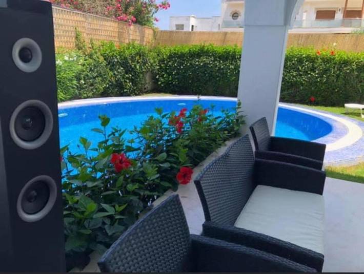 Apartamento de vacaciones para 16 personas, con jacuzzi además de piscina y jardín - 1