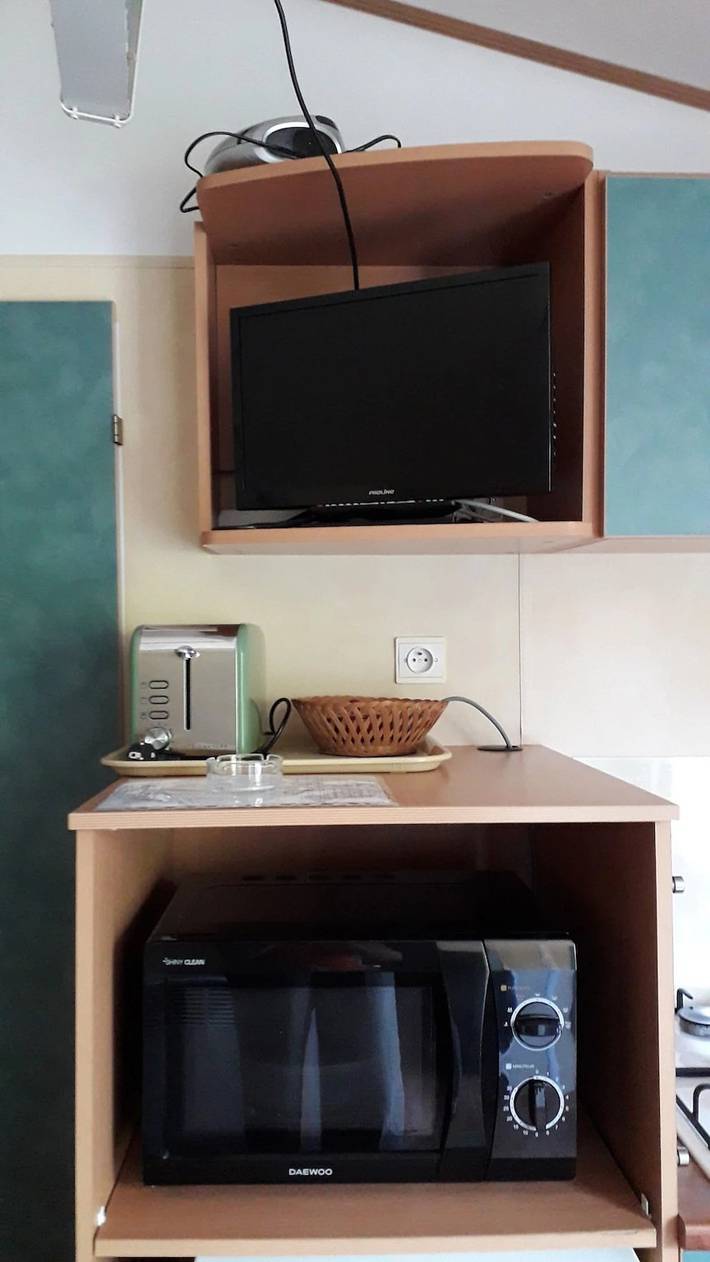 Mobil home pour 4 personnes, avec jardin à Arces - 4