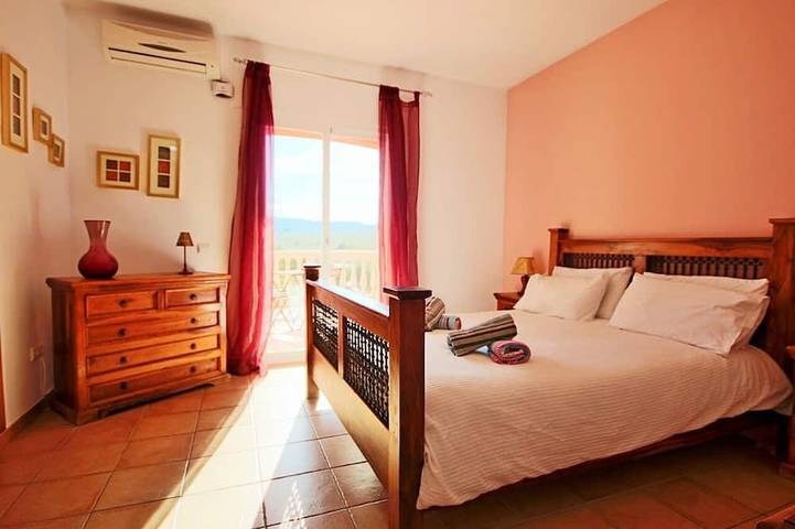 Villa in der Nähe von Coin mit privatem Pool, Tischtennis & Billardtisch - 360 virtuelle Tour in Coín, Málaga Provinz