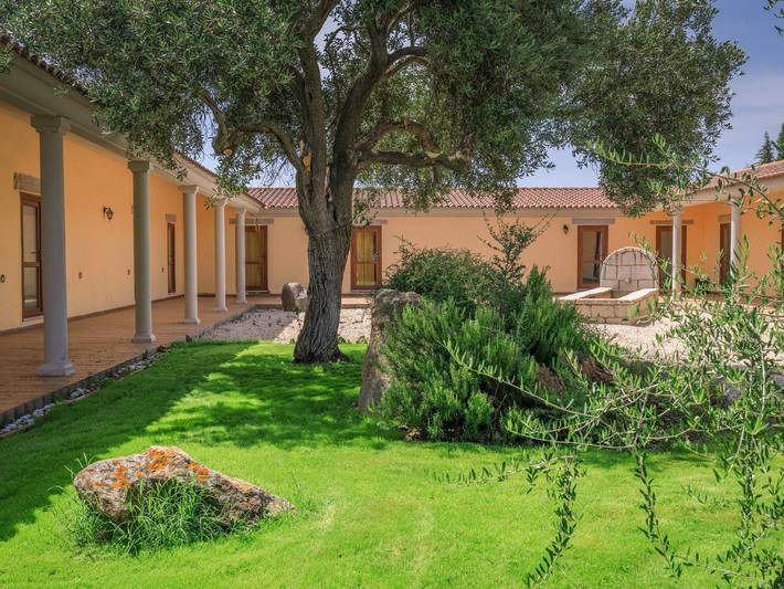 B&b per 2 persone, con Terrazza e Giardino nonché Piscina in Sardegna