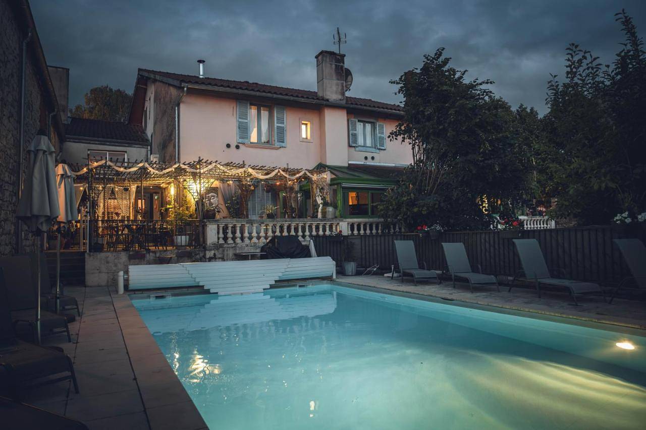 Logis Hôtel Vuillot in Cuiseaux, Région de Louhans
