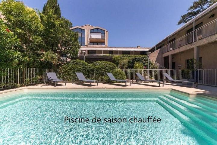 Hotel para 2 personas, con piscina y jardín - 1