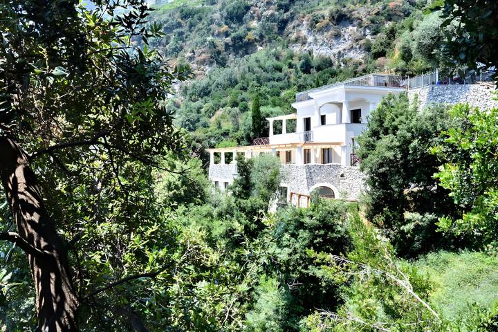 Holiday rental for 8 people, with Hot tub and Garden in Amalfi Coast