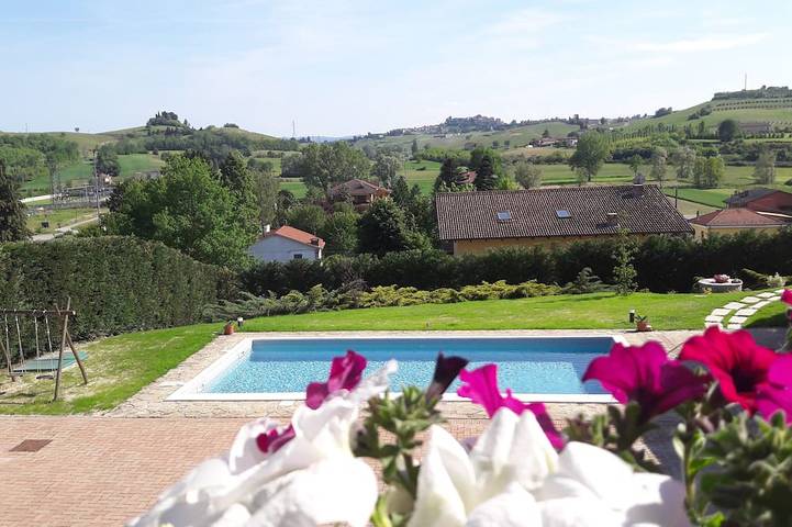 Ferienhaus für 4 Personen, mit Garten und Balkon sowie Pool - 1