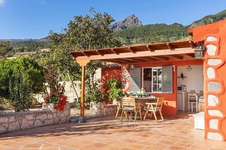 Casa de vacaciones para 2 personas, con vistas y jardín - 1