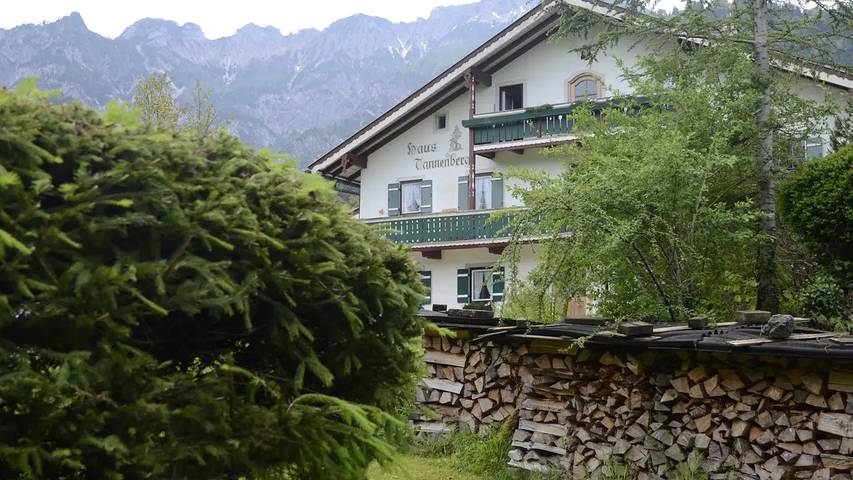 Ferienwohnung für 5 Personen, mit Garten in Bayerisch Gmain