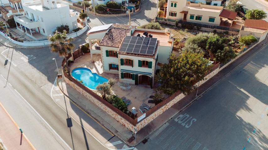 Villa für 9 Personen, mit Balkon, kinderfreundlich in Es Trenc - 3