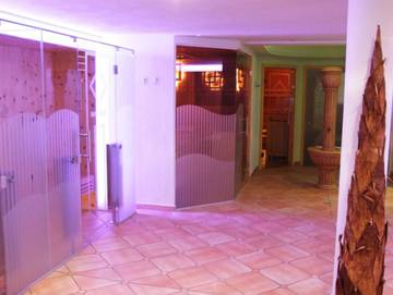 Hotel für 3 Personen in Tannheim (Tirol), Allgäuer Alpen (Österreich), Bild 3