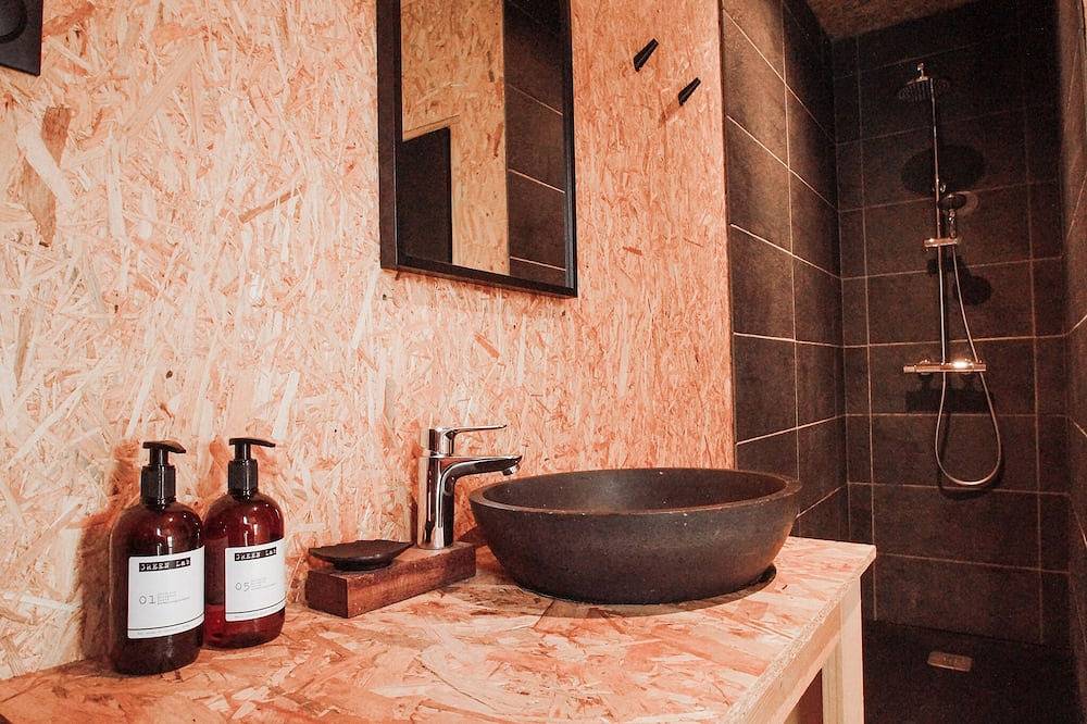Appartement entier, Lodge au bord de l'eau in Saint-Quentin-en-Tourmont, Région d'Abbeville