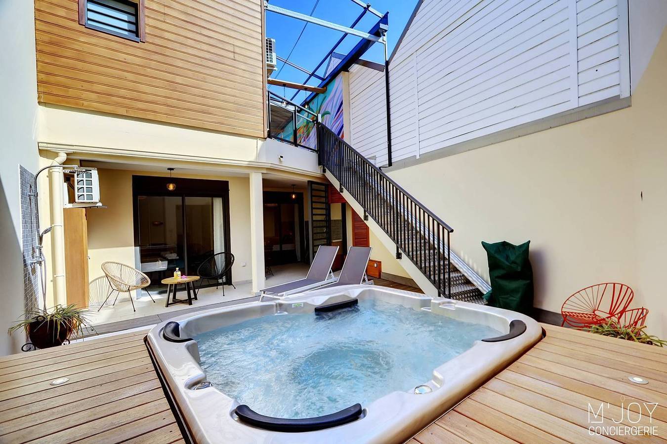 Appartement de vacances entier, Handiloft Tigouya - Maison adaptée Pmr avec Jacuzzi in Saint-Leu, Île de la Réunion