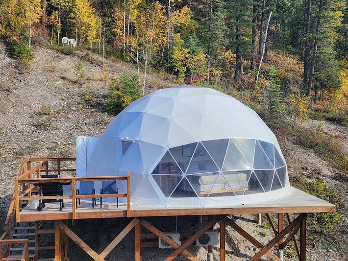 Camping für 4 Personen, mit Terrasse und Garten sowie Whirlpool in British-Columbia