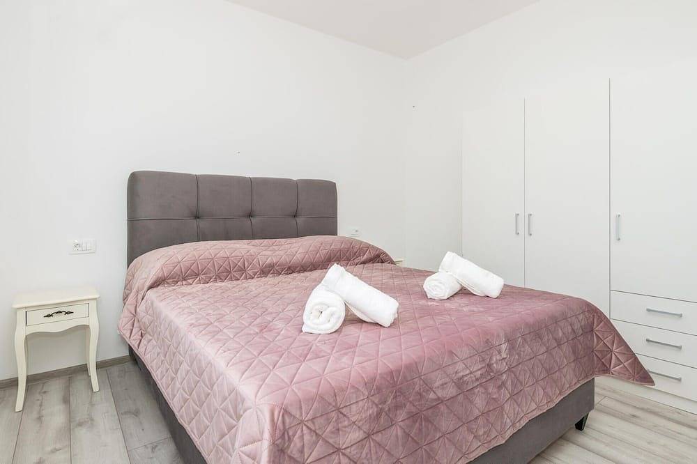 4 bedroom stunning home in Grubine in Imotski, Makarska Riviera