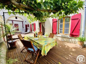 Gîte pour 4 personnes, avec terrasse à Berriac
